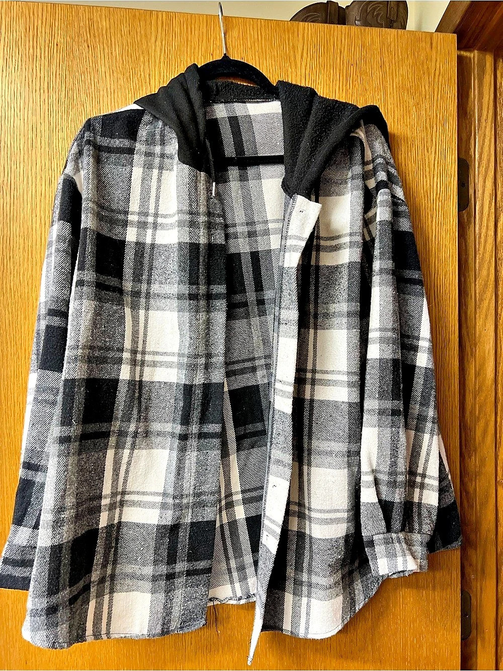 Women's Plaid Hooded Jacket in Black & White Like New